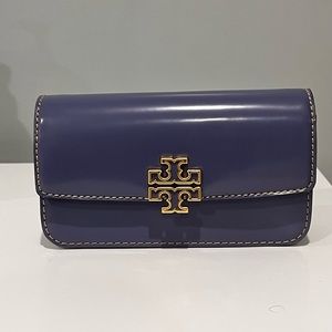 Tory Burch Britten Smooth Chain Wallet & Wristlet